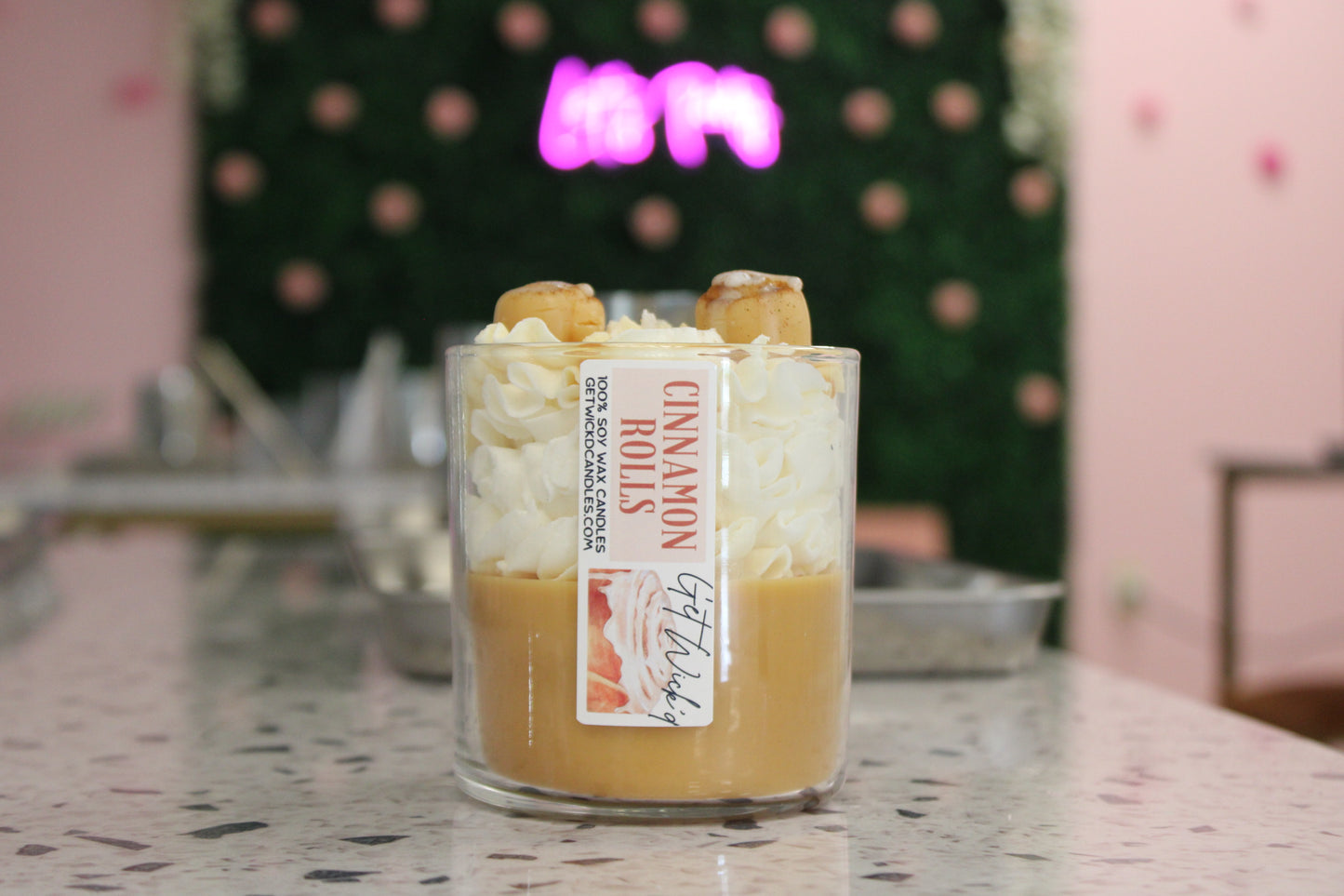 Cinnamon Rolls Candle